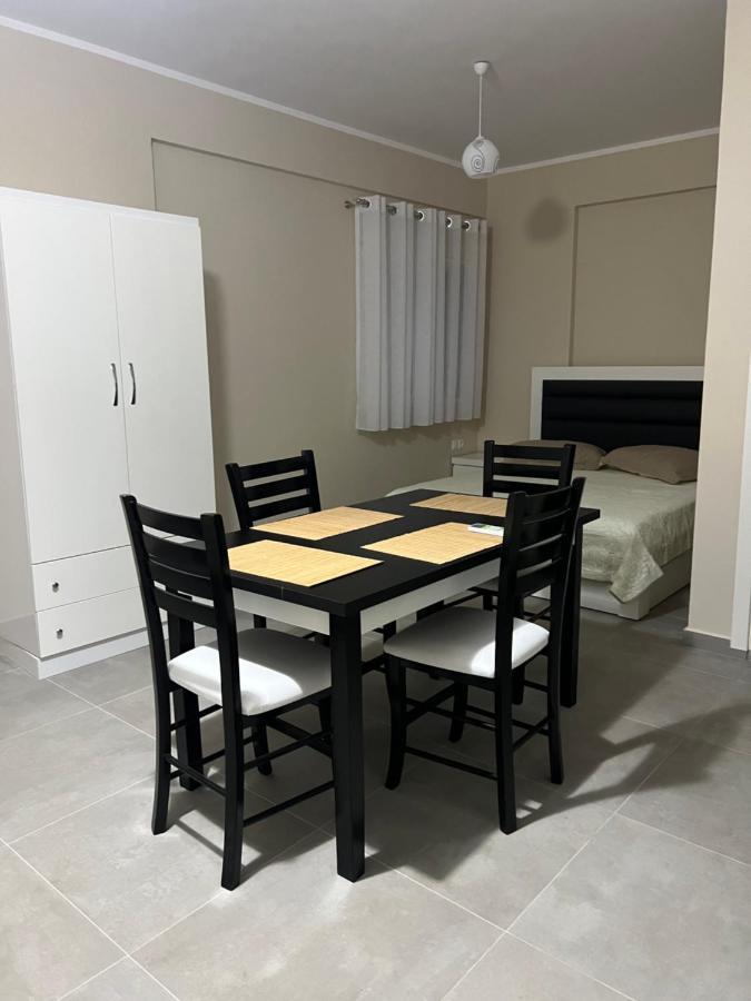 Harmony Apartments Sarandë Buitenkant foto